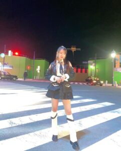 呪って呪って　瀧脇笙古　全身