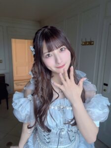 選ばれなかった女の子の、儚くて上品な衣装】モブノデレラ/≠ME