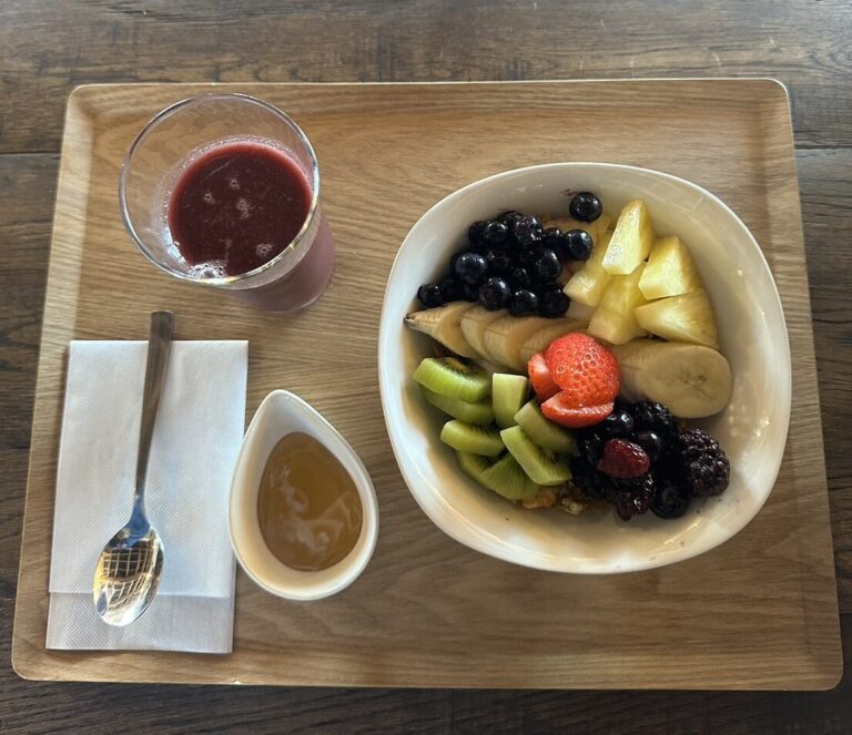 808 Cafe bar アサイーボウルの写真