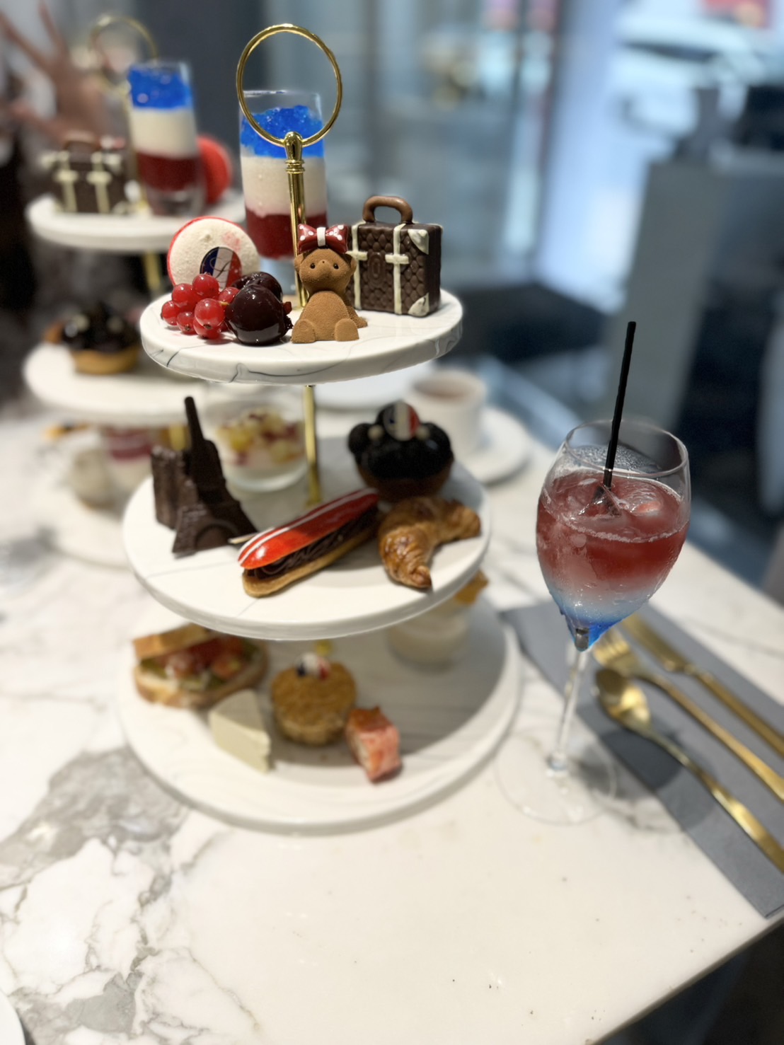 アフタヌーンティー”エイミーin Paris"です。