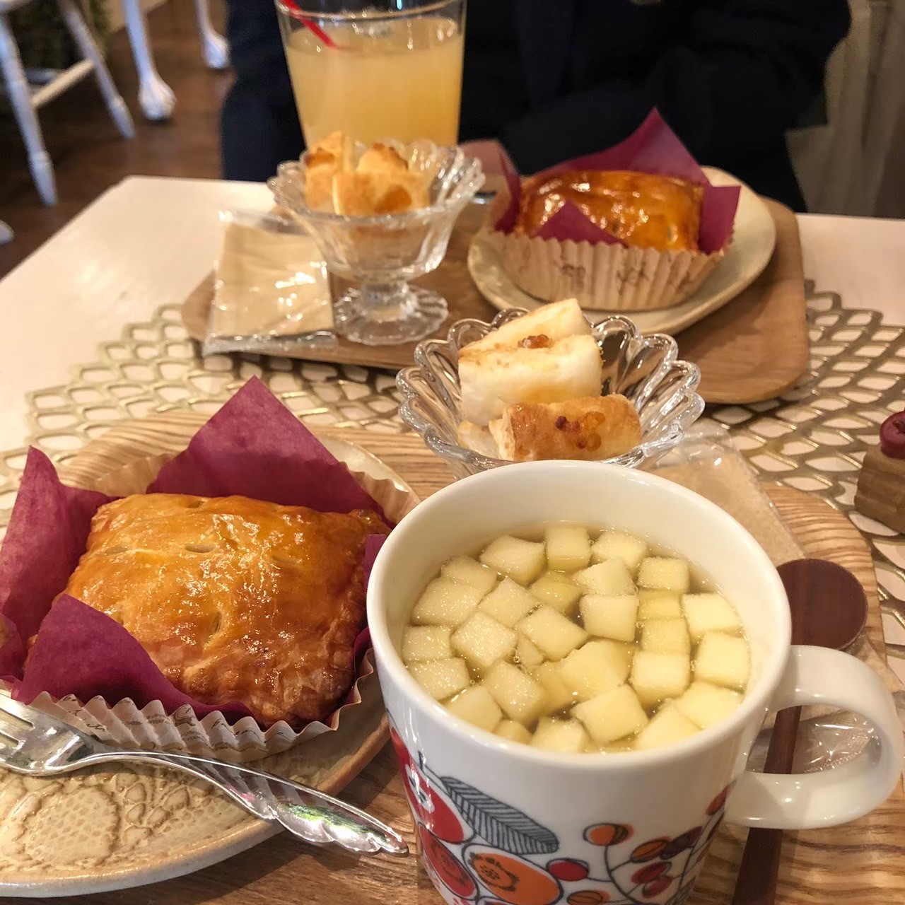 ヨシコタンカフェのAアップルパイいっしょセット