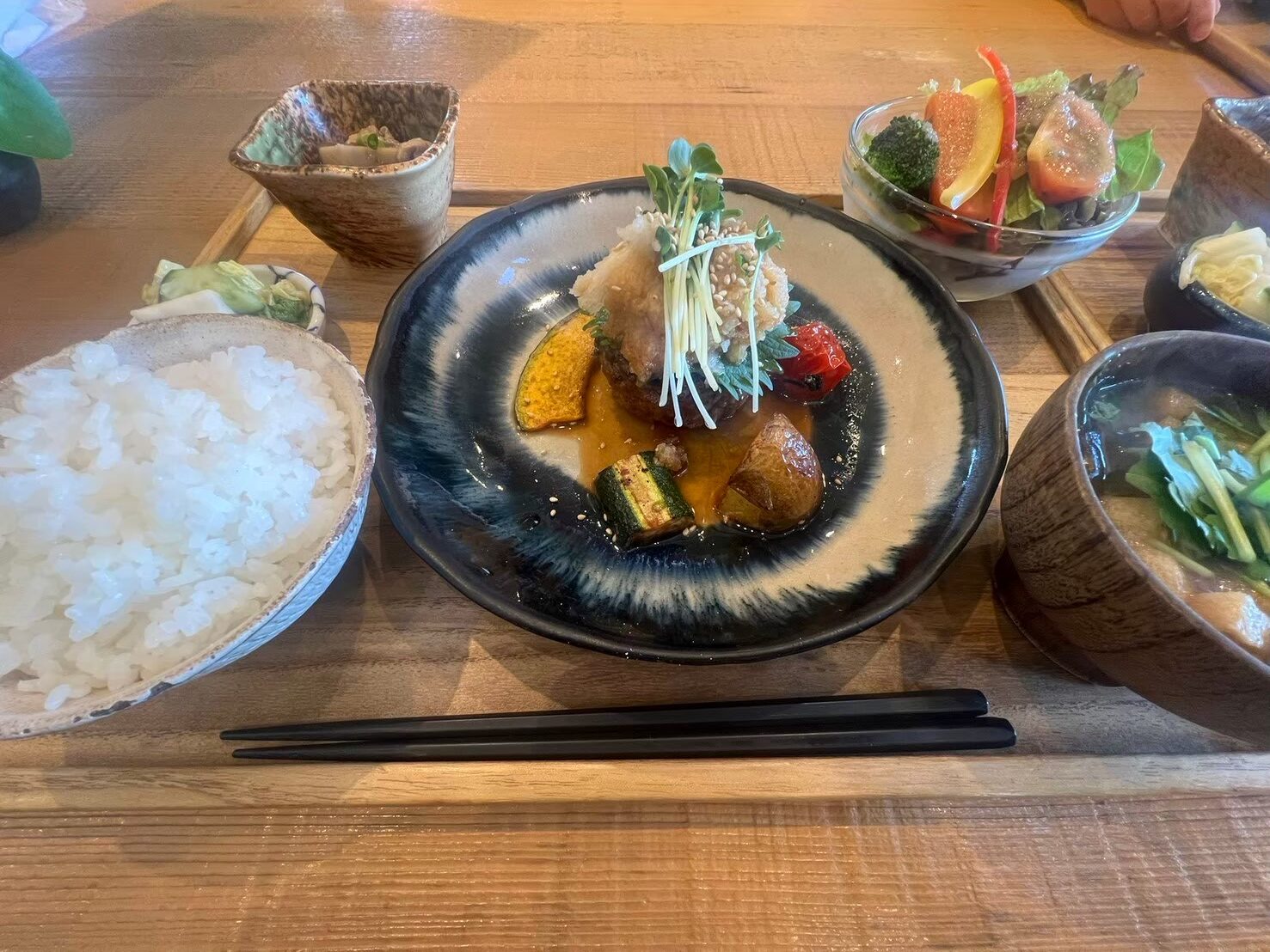 常陸牛ハンバーグ(おろしポン酢)の写真